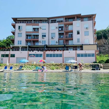 Sunrise Beach Peštani Exteriör bild