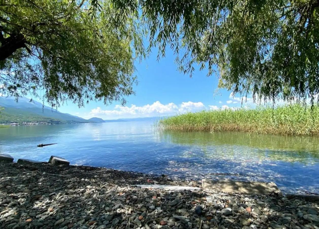 Sunrise Beach Peštani Exteriör bild